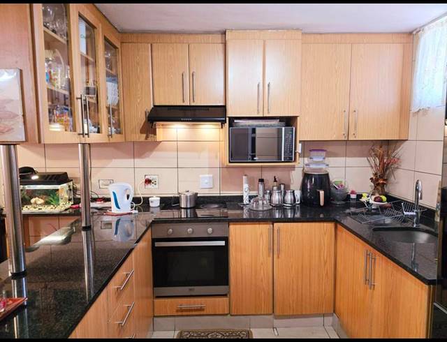 3 BEDROOM APARTMENT FOR SALE IN SOUTH BEACH